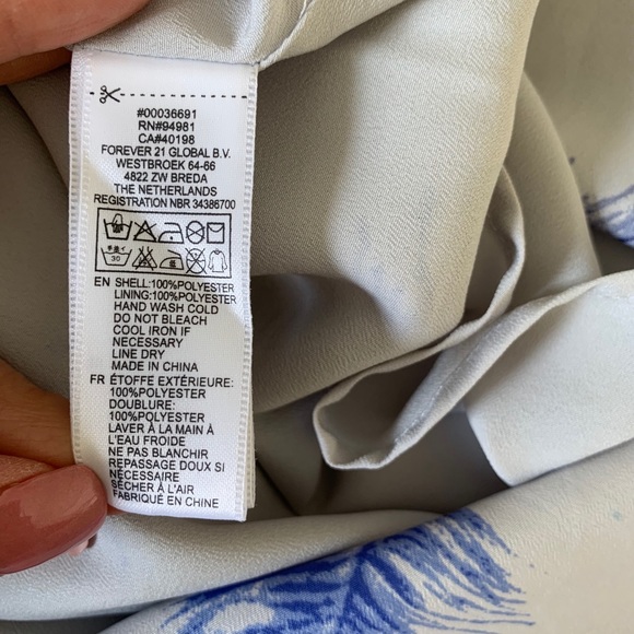 FOREVER 21 x ROXY BECA - Picture 6 of 6